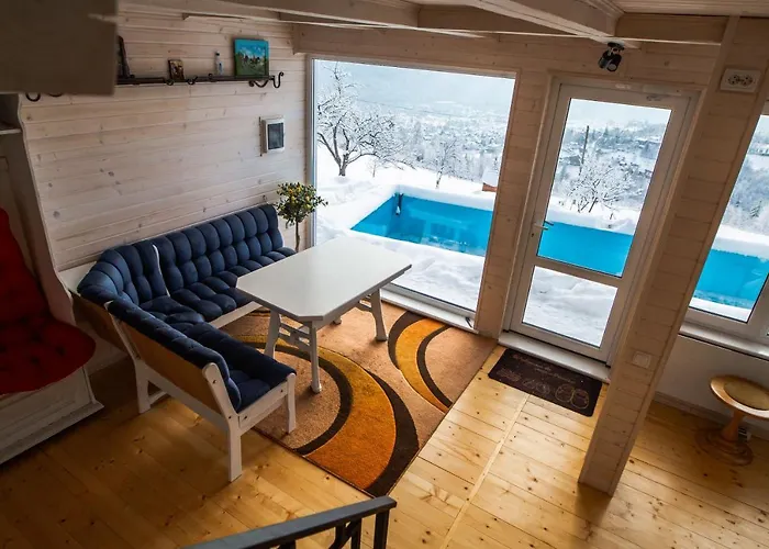 Дом отдыха House