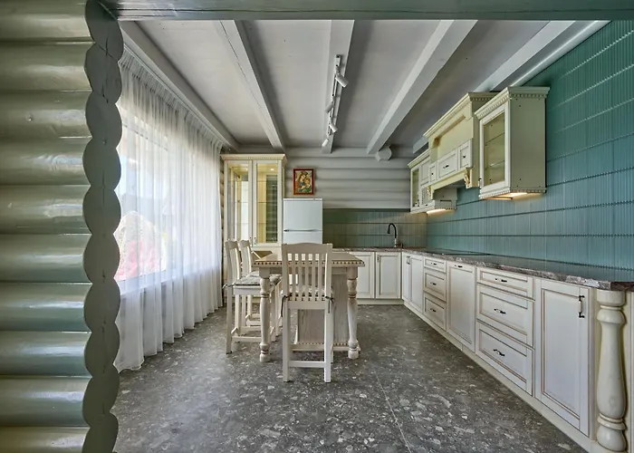 Дом отдыха House