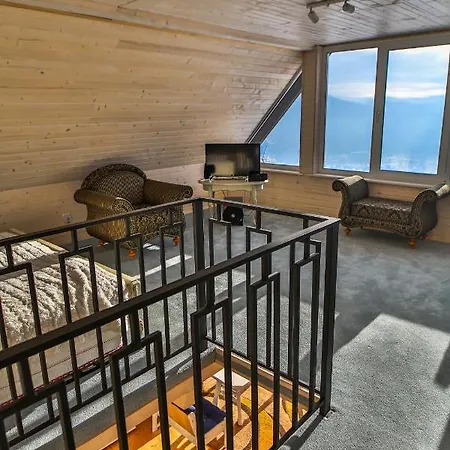 House Semesterbostad *